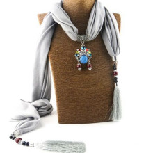 Mode glänzend Frauen Tassel Halstuch Metall Anhänger Schal